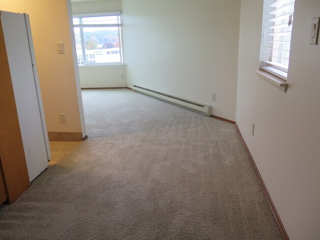 Foto del edificio - 5121 17th Ave NW