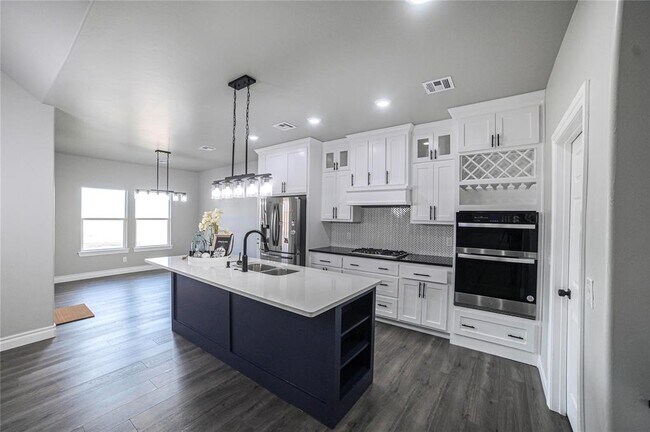 Foto del edificio - 4715 White Tail Ct