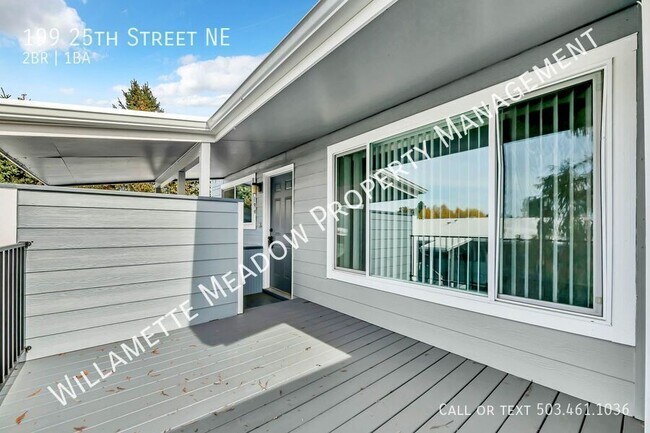 Foto del edificio - Spacious 2-Bedroom Apartment with Washer/D...