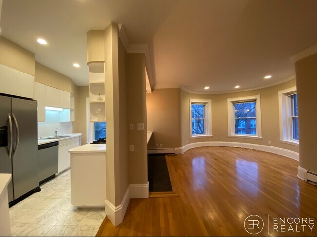 Foto del edificio - 33 Longwood Ave