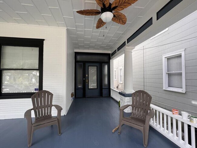 Building Photo - 1515 Silver St