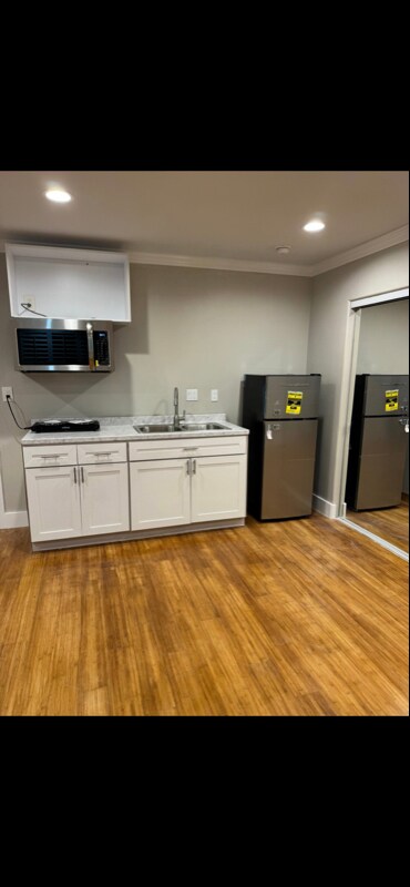 Foto del edificio - 23401 Schoenborn St