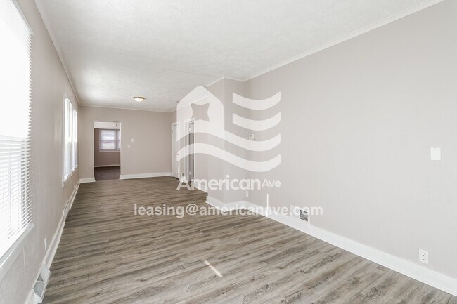 Foto del edificio - 1942 S 14th St