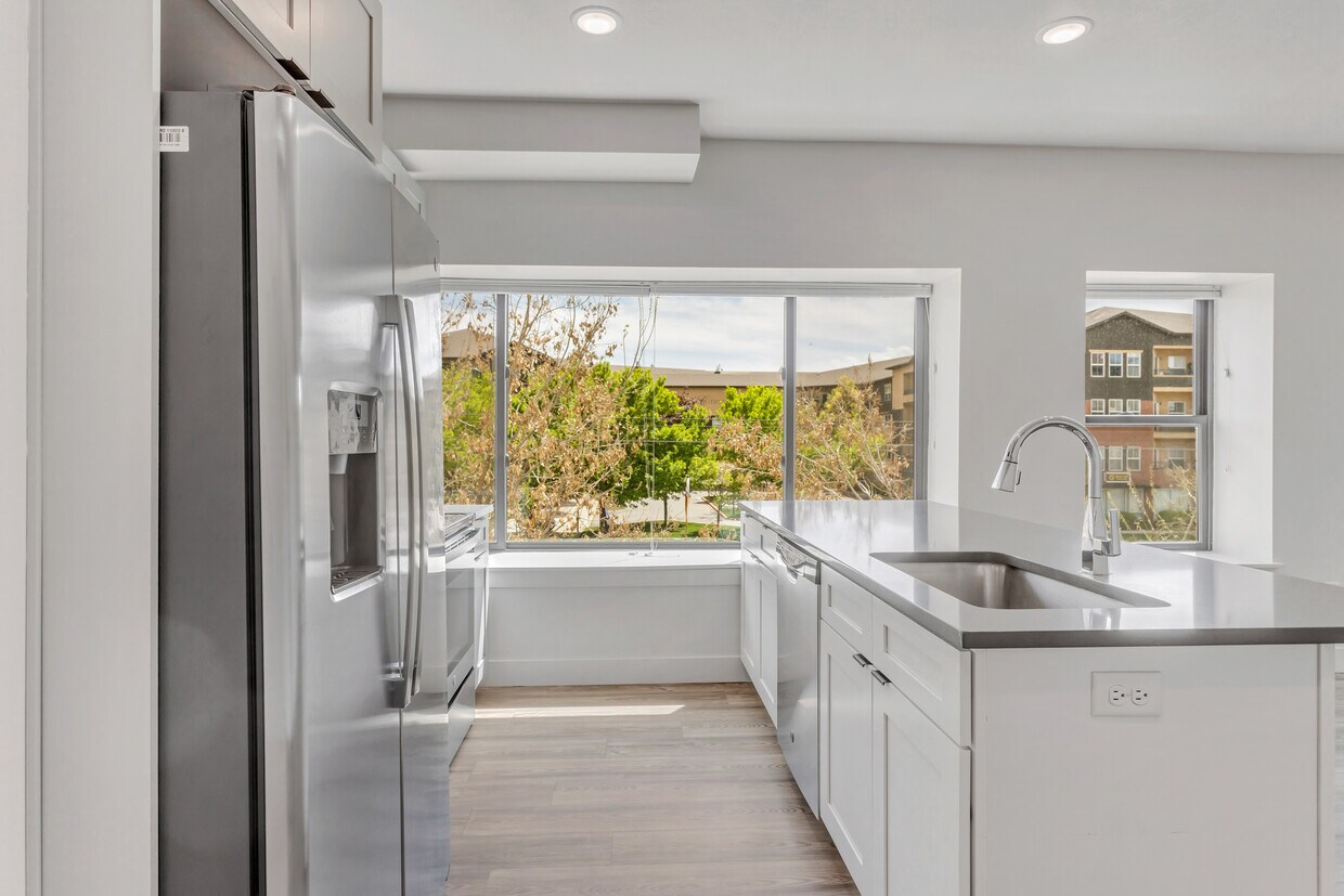 Photo - 606 W North Temple St (Salt Lake City, UT)