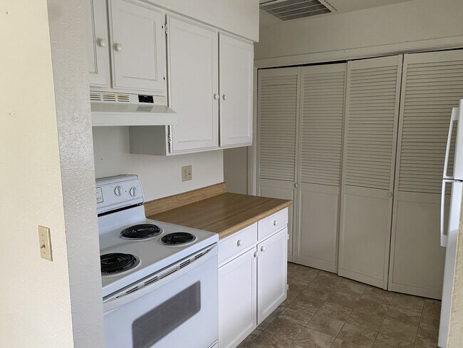 Foto del edificio - 309 N 1st St