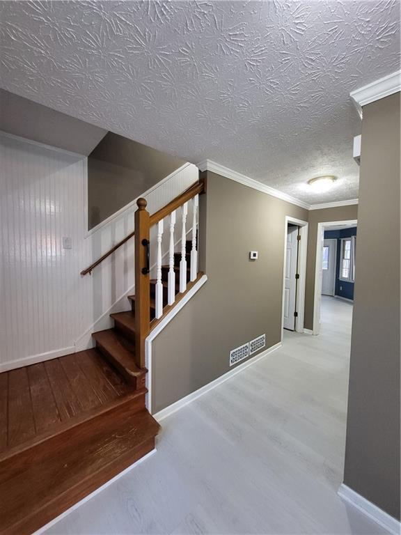 Foto del edificio - 2990 Riverbend Dr