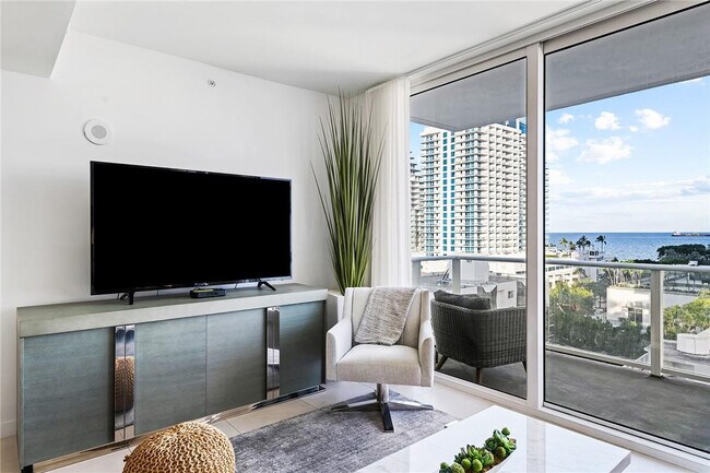 Foto del edificio - 401 N Birch Rd