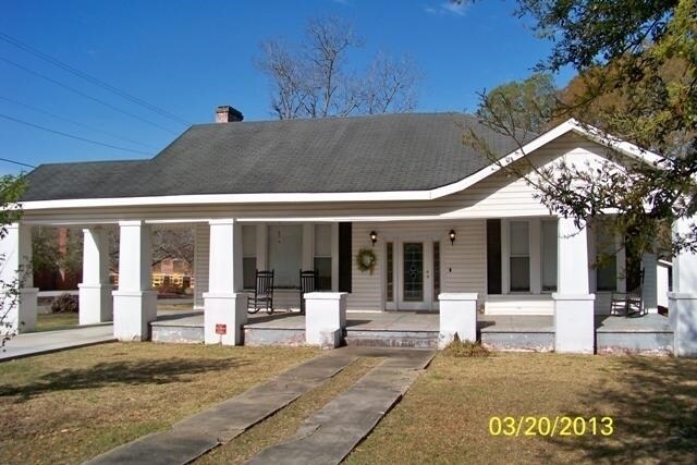 Primary Photo - 40 S College St