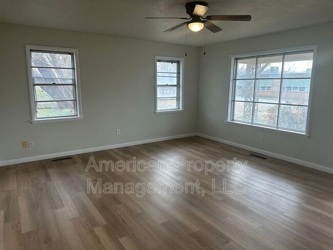 Building Photo - 415 N 17th St