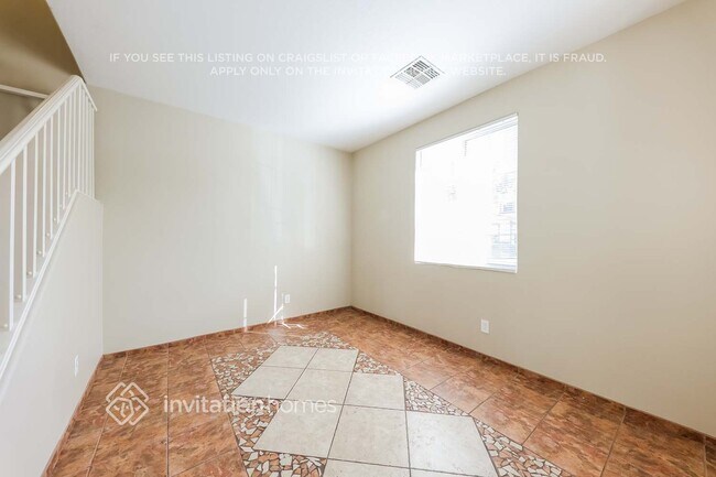 Building Photo - 6614 W Hayes St