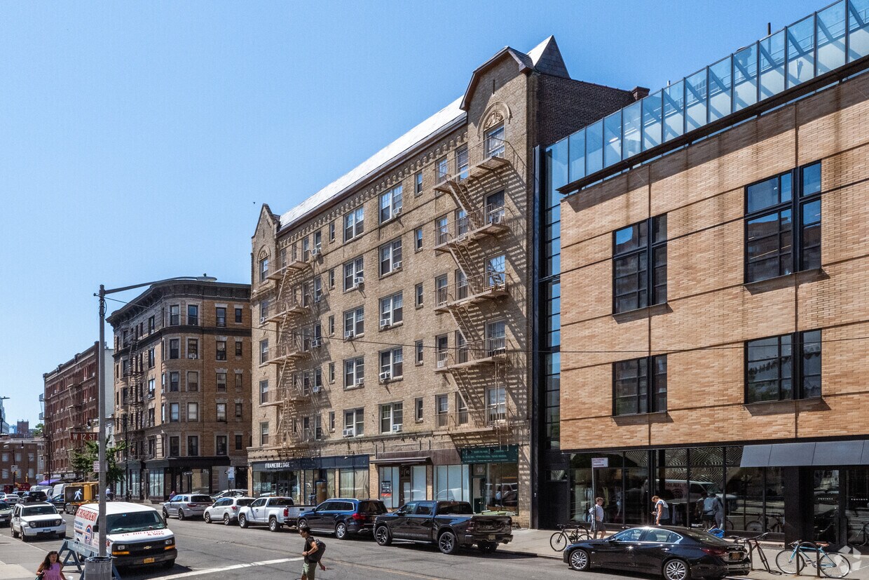 Foto del edificio - 87-95 Greenwich Ave