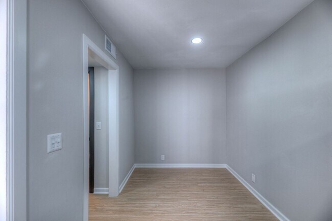 Foto del edificio - This 1BD/1BA is your home today!