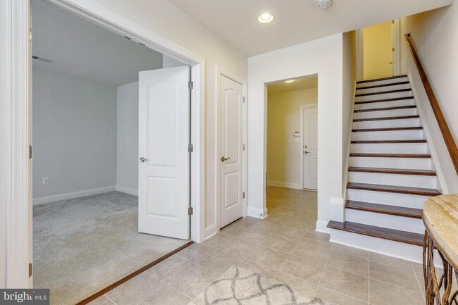 Foto del edificio - 22894 Oakgrove Rd