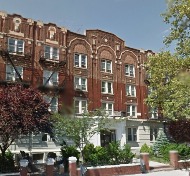 Primary Photo - 1581 President St