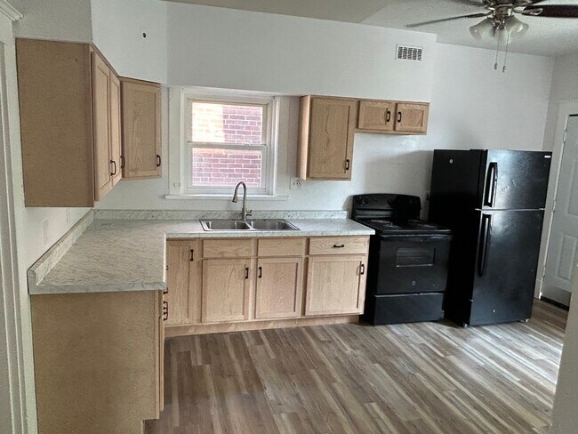 Building Photo - 4701 Labadie Ave