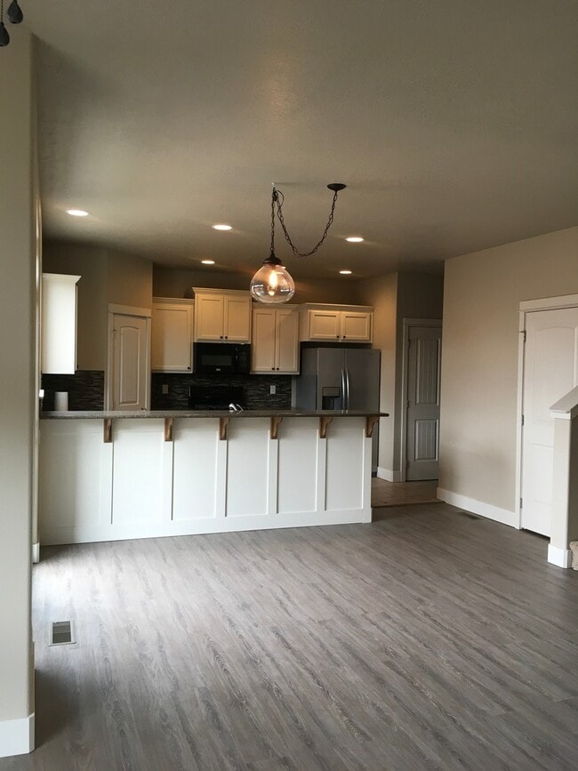 Building Photo - 21174 Capella Pl