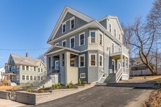 Building Photo - 107 Warren St