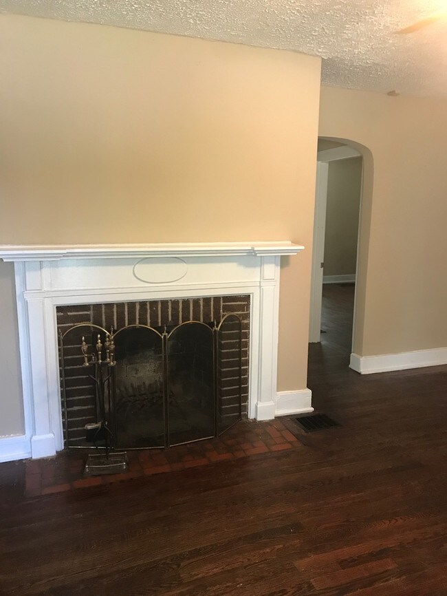 2428 Washington Pike, Knoxville, TN 37917 House Rental in Knoxville