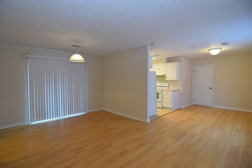 Building Photo - 2604 Nannette Dr