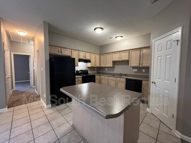 Foto del edificio - 7784 Lipscomb Dr