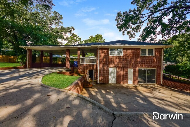 Building Photo - 2615 Glenvalley Dr, Decatur, GA 30032