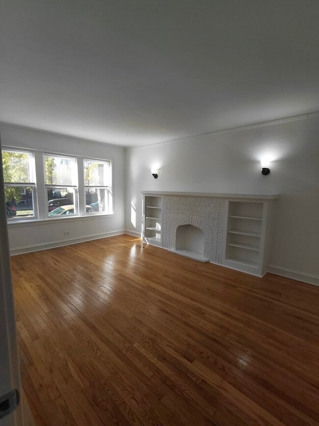 Foto del edificio - 1107 N Avers Ave