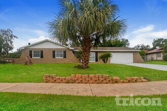 Building Photo - 902 Check Pl