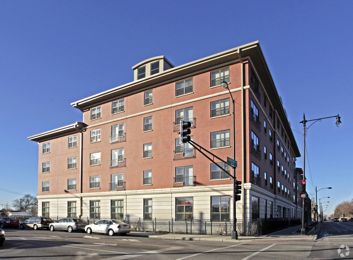 Primary Photo - Roosevelt Place Senior Apartments