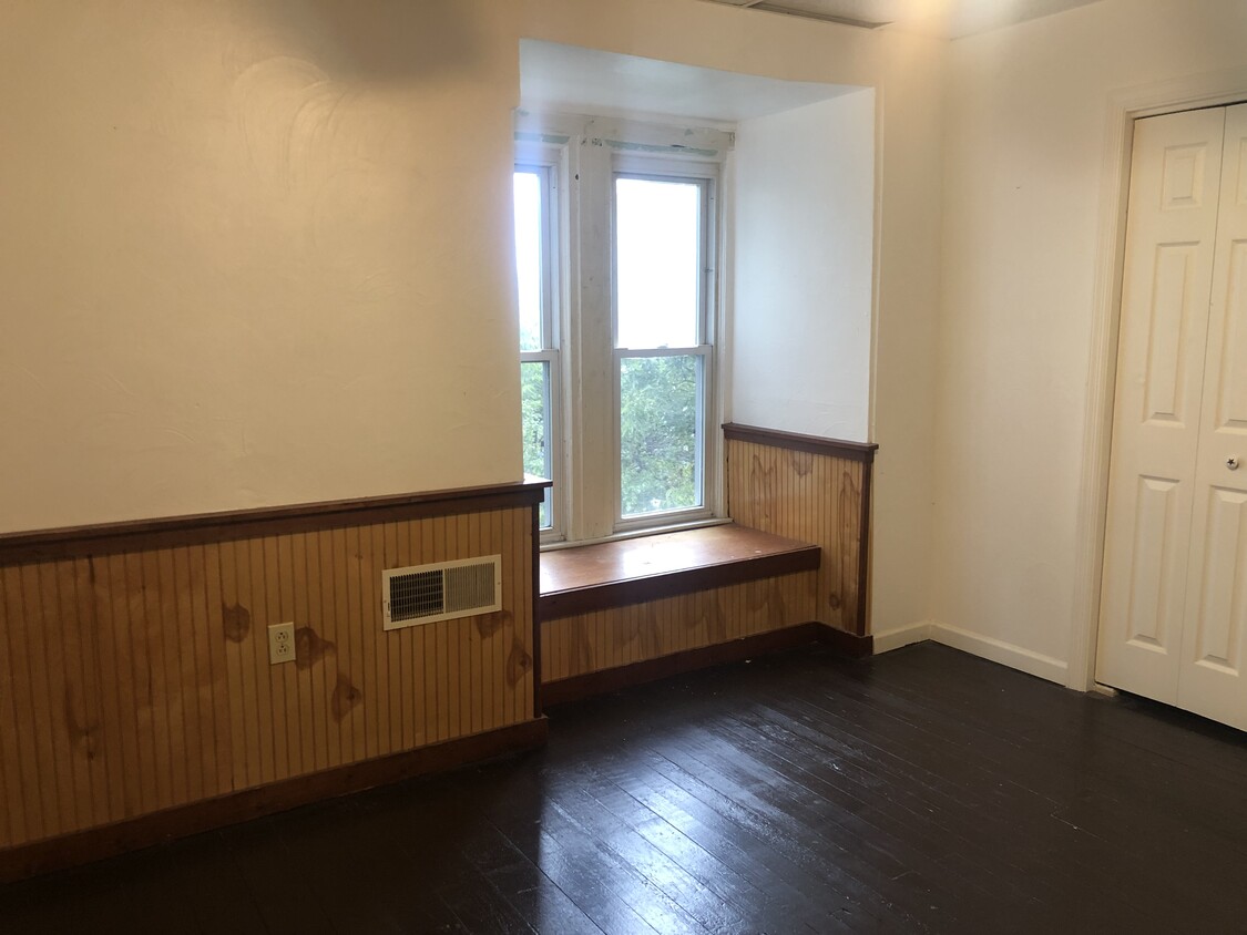 Foto principal - 1708 Leister St