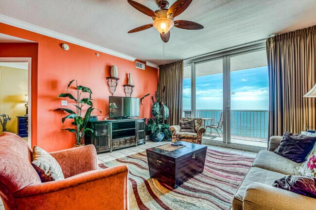 Foto del edificio - 365 E Beach Blvd
