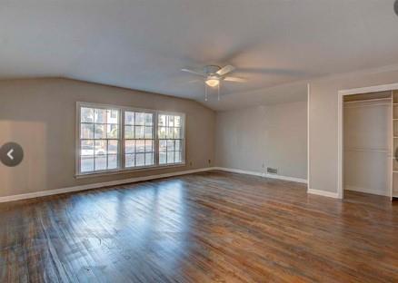 Foto del edificio - 909 Duncan Ln