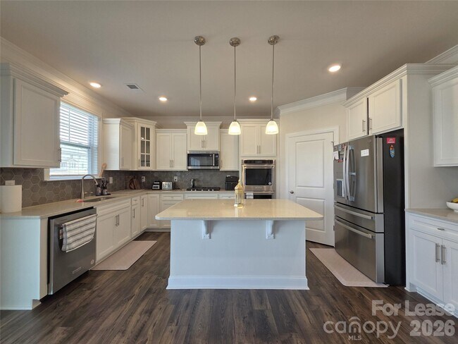 Foto del edificio - 2216 Skybrook Oaks Dr