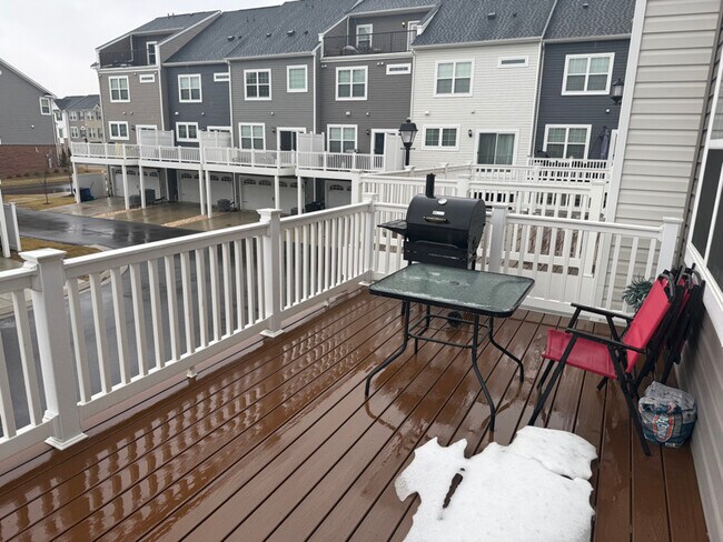 Foto del edificio - 7852 Johnnycake Rd