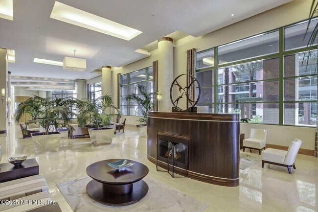 Foto del edificio - 1431 Riverplace Blvd