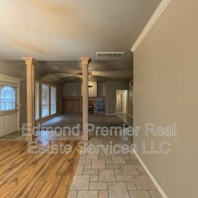 Building Photo - 14001 Arapaho Rd