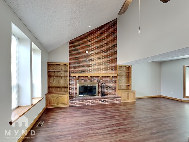 Foto del edificio - 801 Ashford Glen Dr