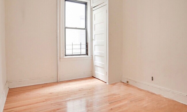 Building Photo - 509 Park Pl