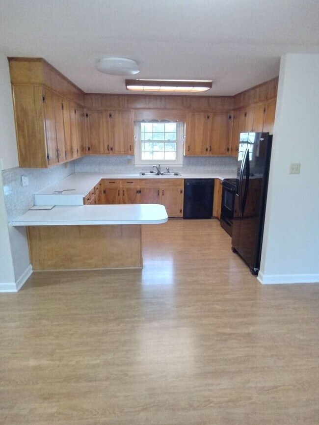 Building Photo - All Brick Ranch Home In Indian Trail!