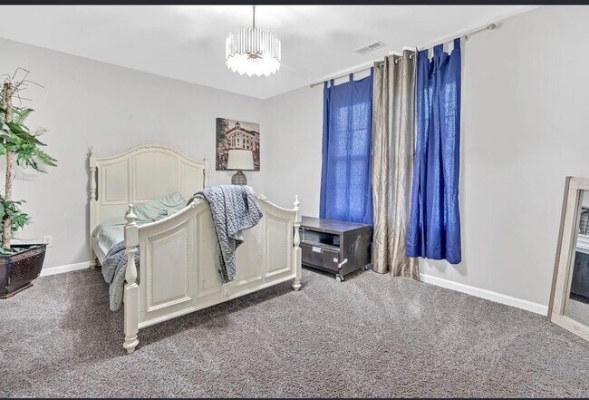 Foto del edificio - 5077 Stonewood Pines Dr