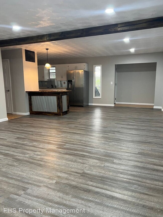 Building Photo - 6 br, 3 bath House - 2613 W Jean