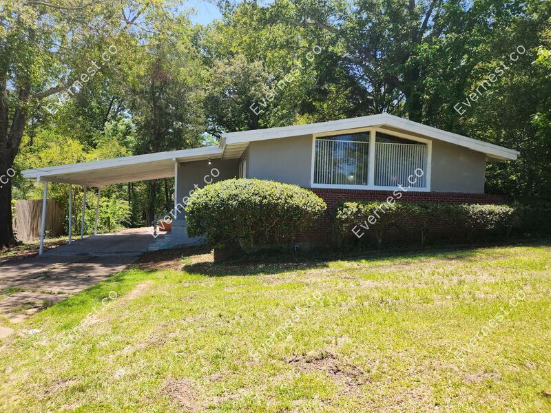 521 Cedarhurst Dr, Jackson, MS 39206 House Rental in Jackson, MS