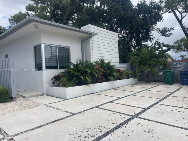 Foto del edificio - 3155 NW 103rd St