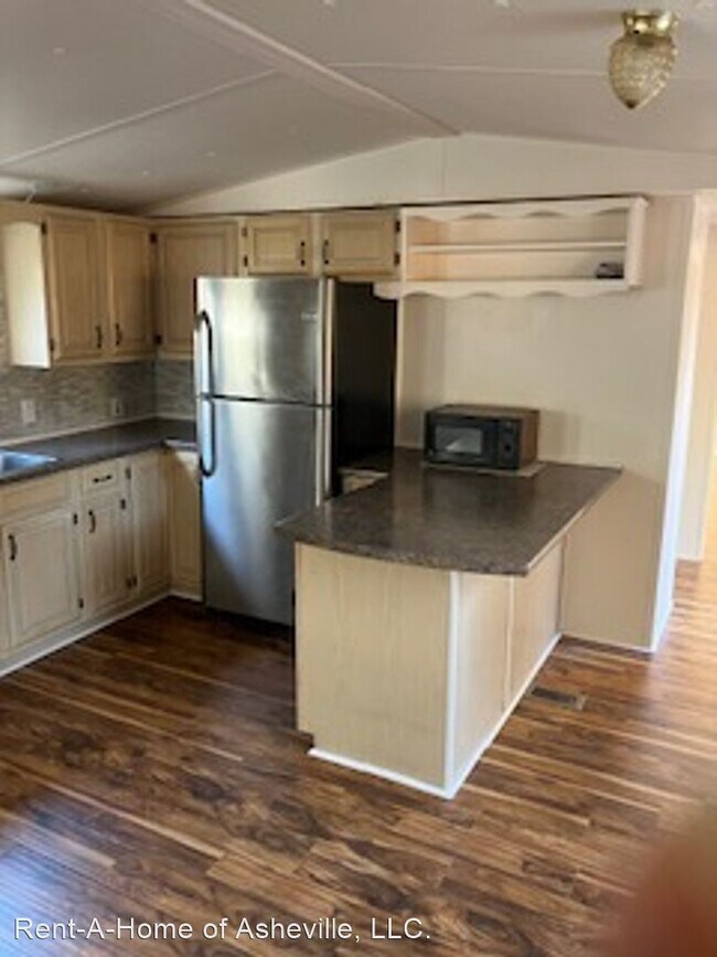 Building Photo - 2 br, 2 bath House - 298 Dix Creek Rd. #1