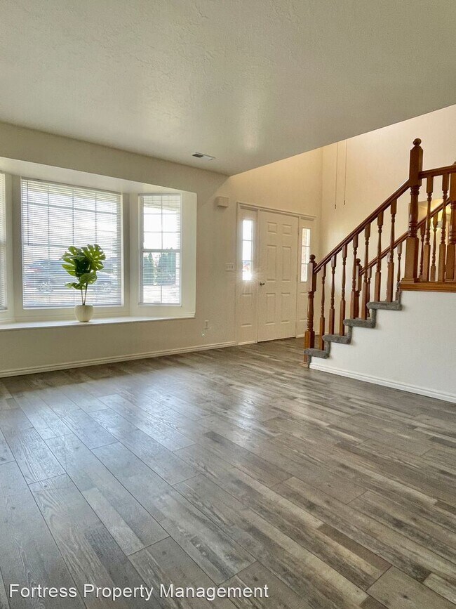 Building Photo - 4 br, 2.5 bath House - 1516 S 4000 W