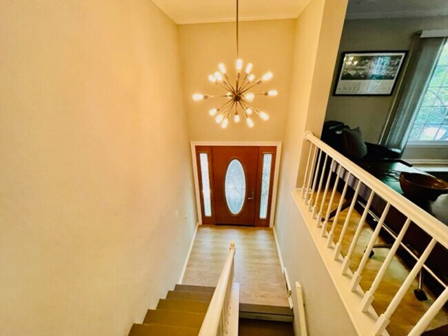 Foto del edificio - Separate Living Quarters
