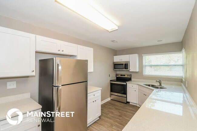 Foto del edificio - 6260 Merrill Rd