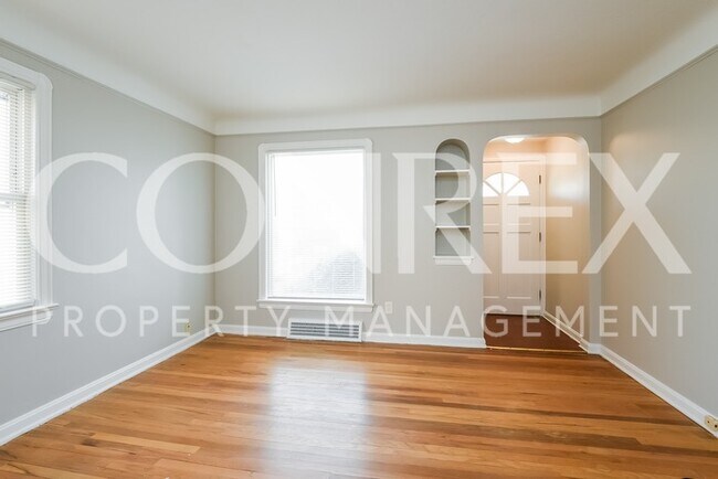 Building Photo - Adorable 3 Bedroom Bungalow in Garfield He...