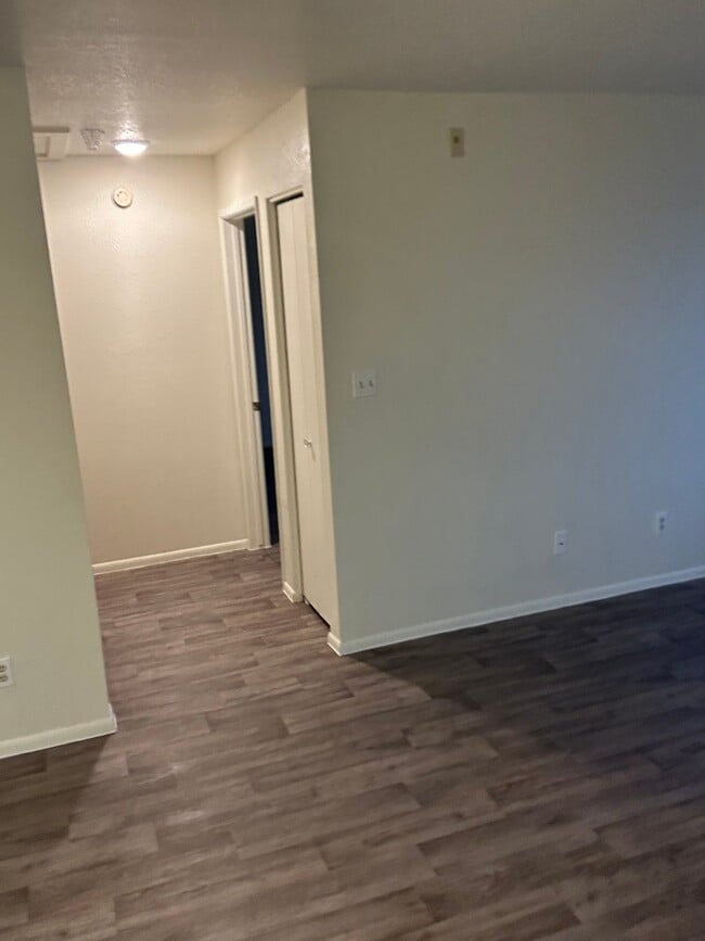 Foto del edificio - 2044 Mesquite Ln
