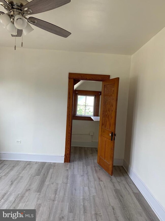 Foto del edificio - 3106 E Northern Pkwy
