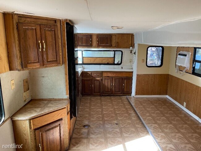 Building Photo - 1 br, 1 bath Mobile Home - 2616 Pine Bark Way